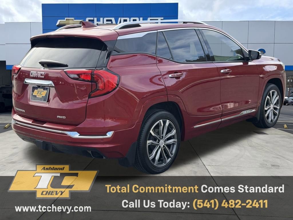 Used 2019 GMC Terrain Denali w/ Advanced Safety Package image 5