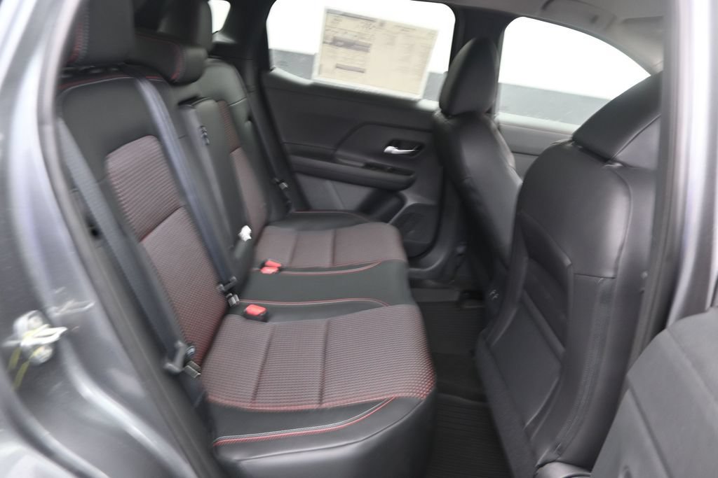 New 2026 Nissan Kicks SR w/ Cold Weather Package FWD image 14