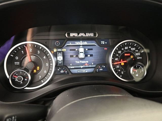 New 2026 RAM 1500 4x4 Crew Cab image 31