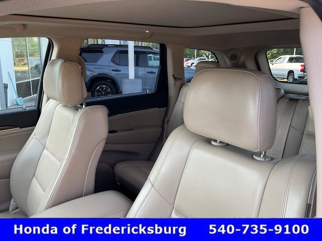 Used 2017 Jeep Grand Cherokee Limited w/ Luxury Group II AWD/4WD image 30