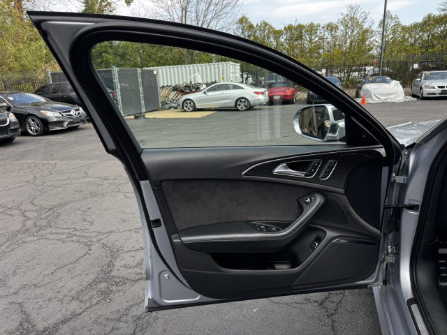Used 2018 Audi S6 Prestige w/ Prestige Package AWD/4WD image 17