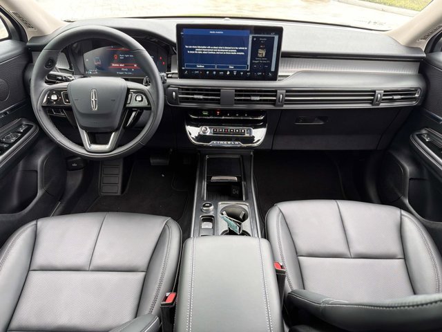 New 2026 Lincoln Corsair Premiere FWD image 24