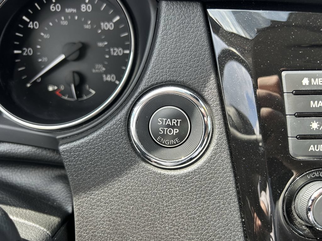 Used 2021 Nissan Rogue Sport SL w/ Premium Package FWD image 34