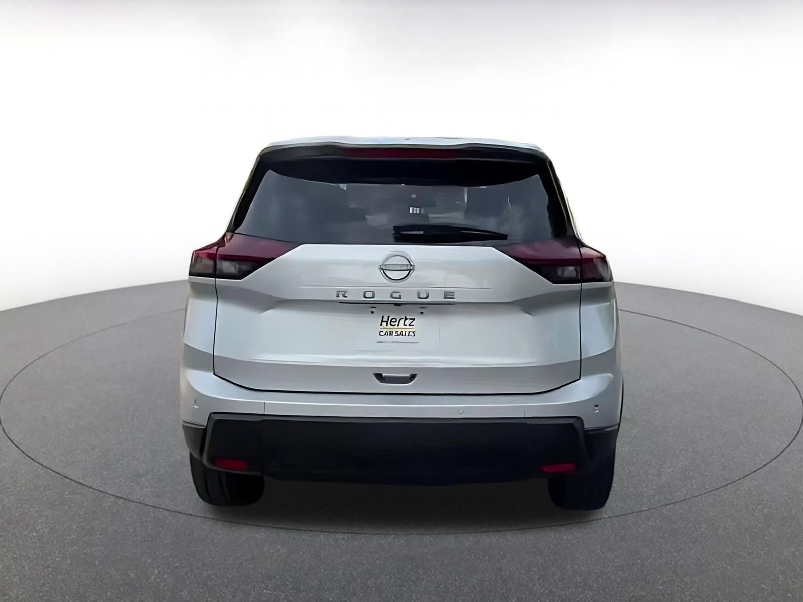 Used 2025 Nissan Rogue SV FWD image 11
