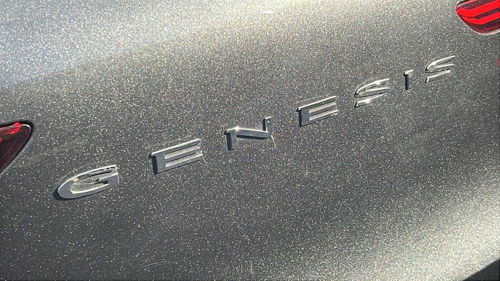 Used 2025 Genesis Electrified GV70 Advanced image 19