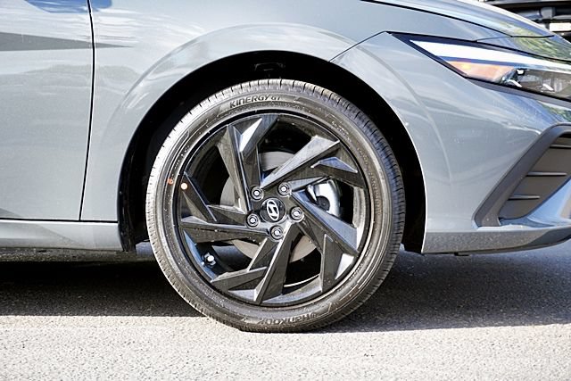 New 2026 Hyundai Elantra Sport FWD image 8