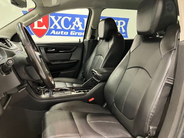 Used 2017 Chevrolet Traverse LT image 19