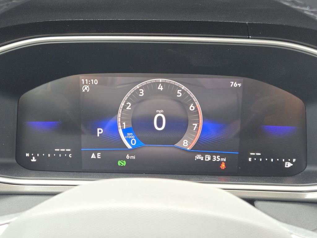 New 2026 Volkswagen Taos SE image 13