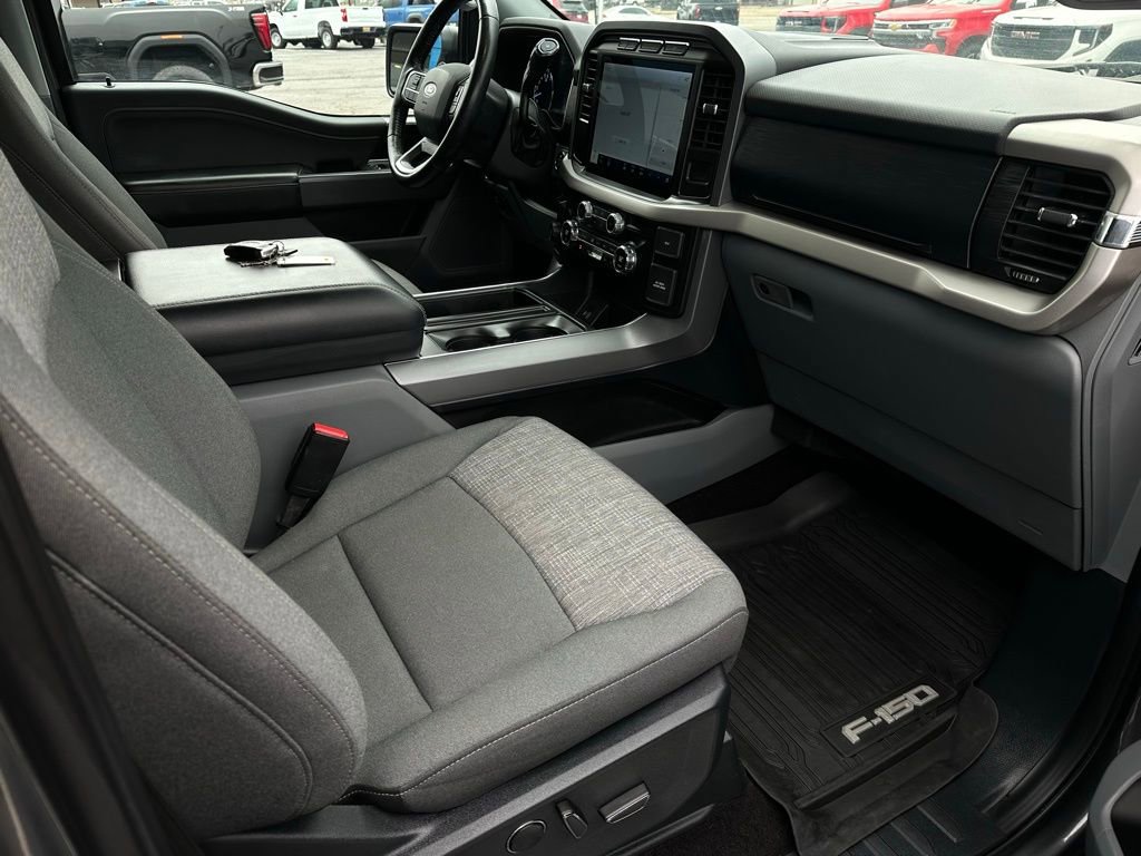 Used 2021 Ford F150 XLT w/ Equipment Group 302A High image 15