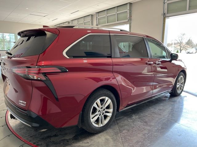 Used 2021 Toyota Sienna Limited AWD/4WD image 8