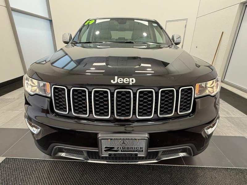 Used 2019 Jeep Grand Cherokee Limited w/ Trailer Tow Group IV image 7