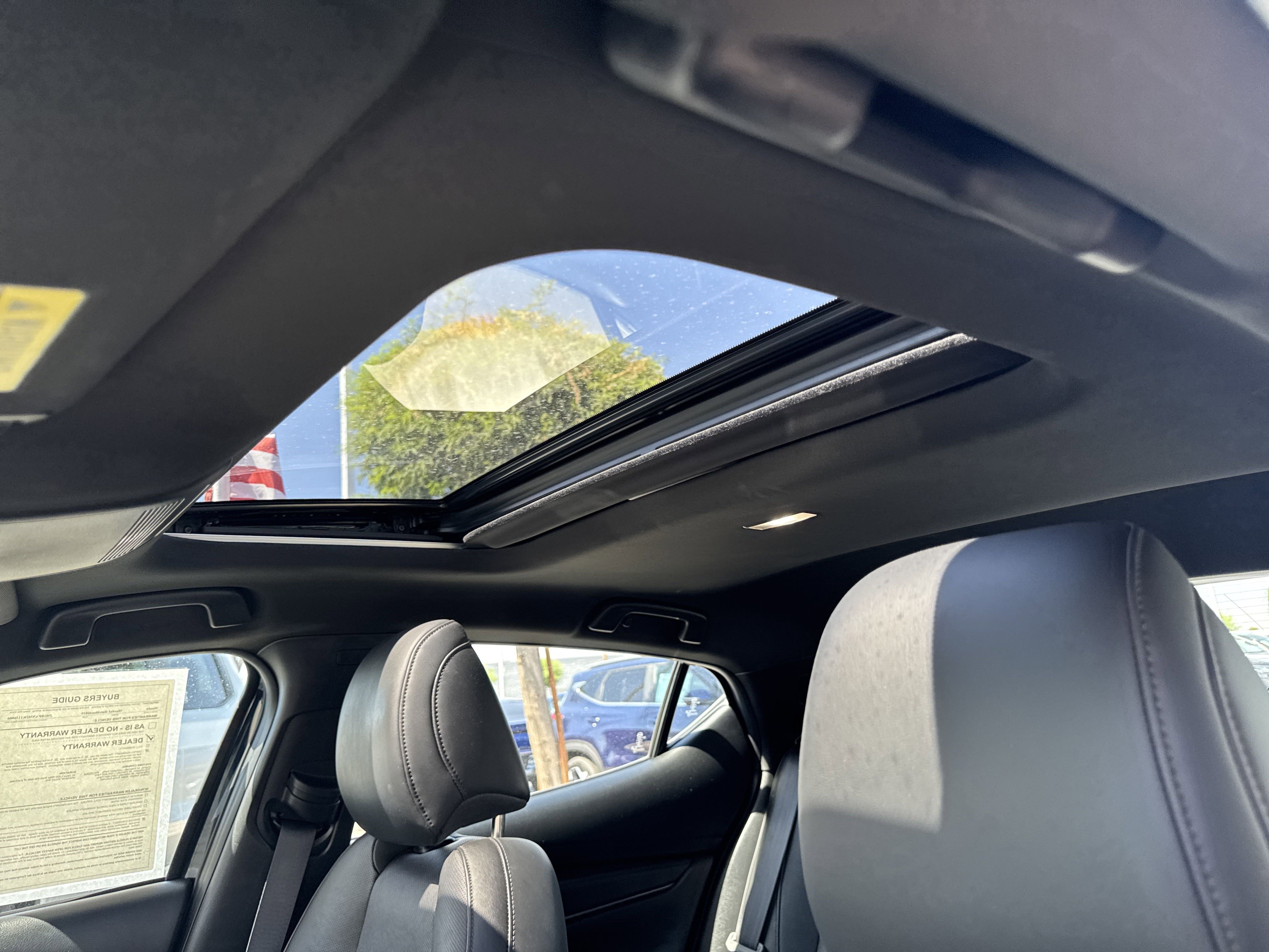 Used 2019 MAZDA MAZDA3 Hatchback w/ Premium Package image 17