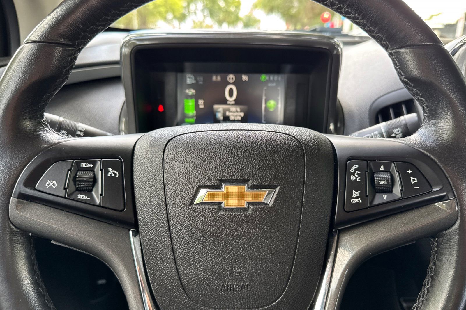Used 2015 Chevrolet Volt FWD image 23