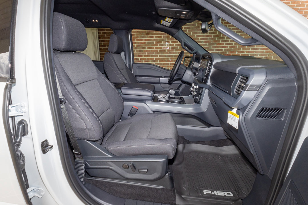 New 2025 Ford F150 XLT w/ Equipment Group 302A MID image 22