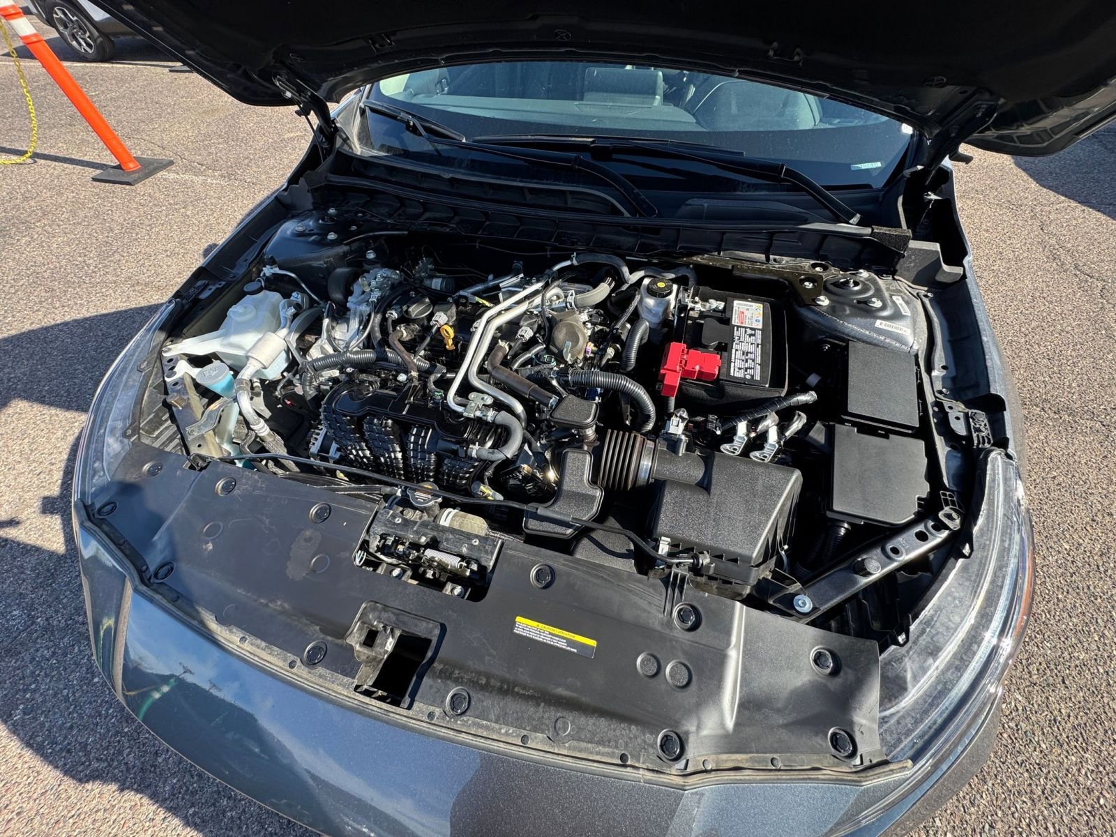 Used 2025 Nissan Altima 2.5 SR image 32