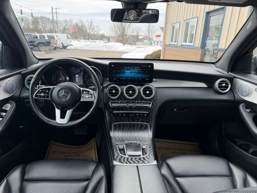 Used 2020 Mercedes-Benz GLC 300 4MATIC image 25