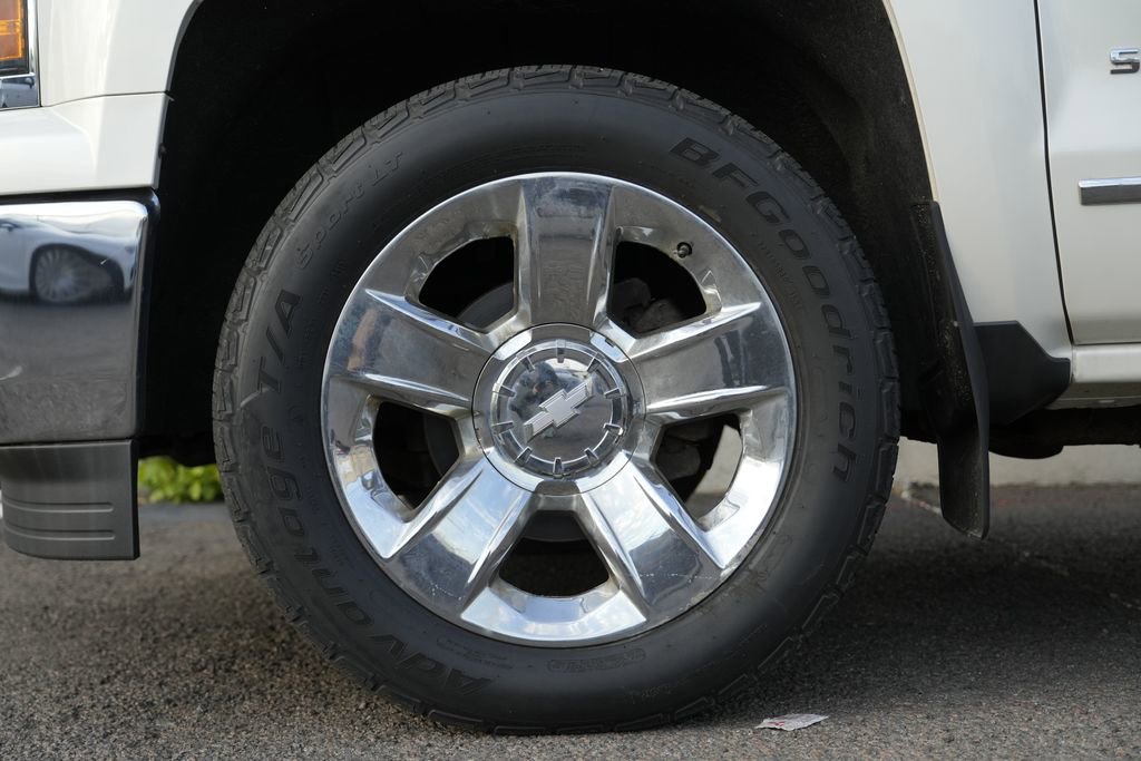 Used 2014 Chevrolet Silverado 1500 LTZ w/ LTZ Plus Package AWD/4WD image 13