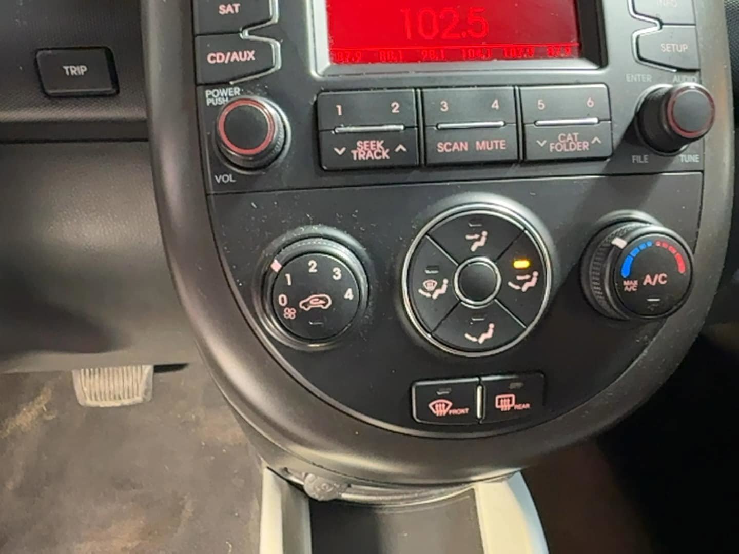 Used 2012 Kia Soul + image 26