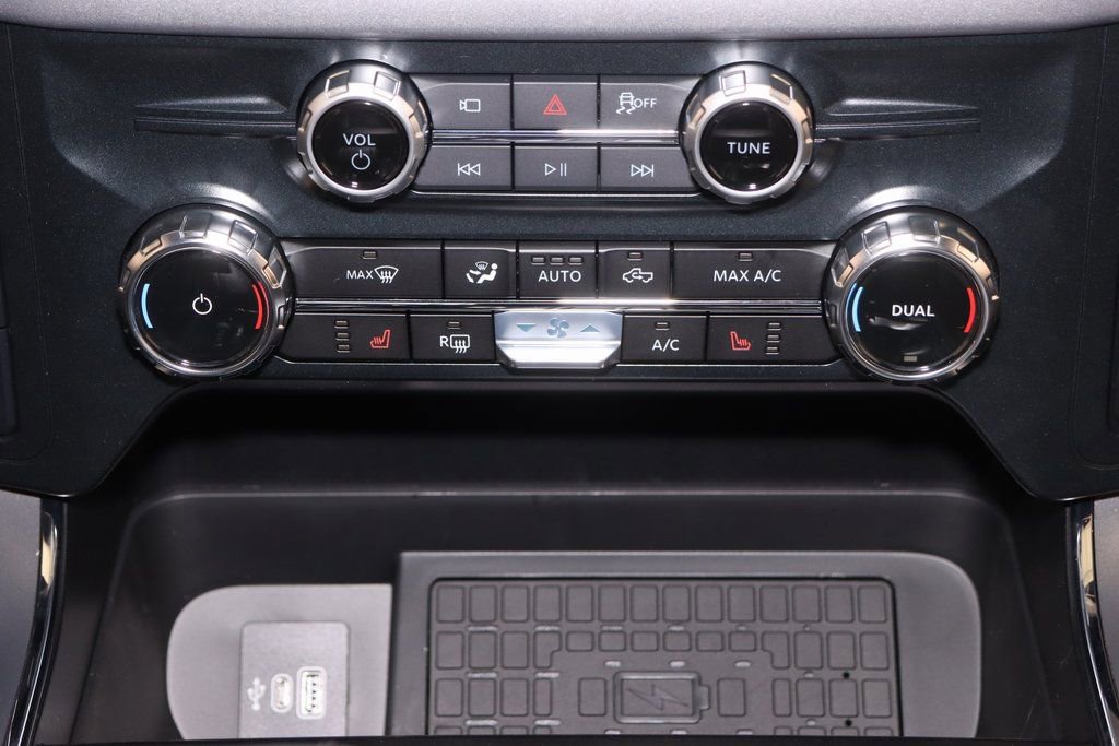 New 2025 Ford F150 XLT w/ Equipment Group 303A High image 24