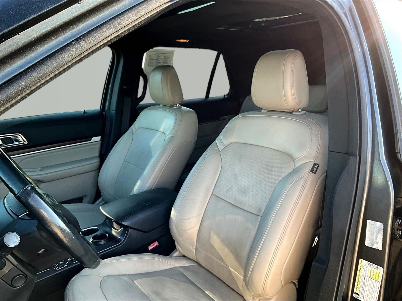 Used 2018 Ford Explorer Limited FWD image 21