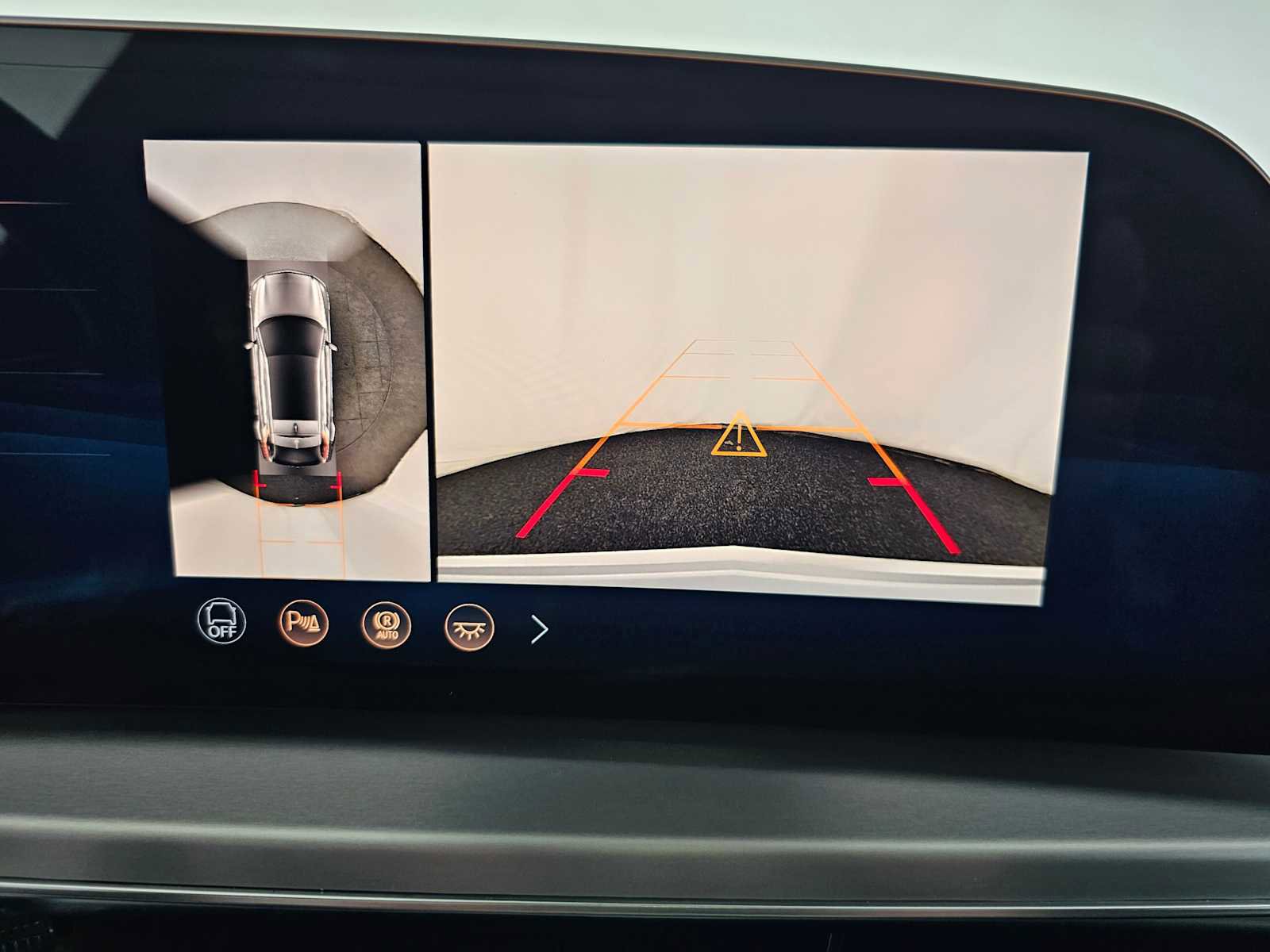 New 2026 Cadillac Lyriq Luxury image 26