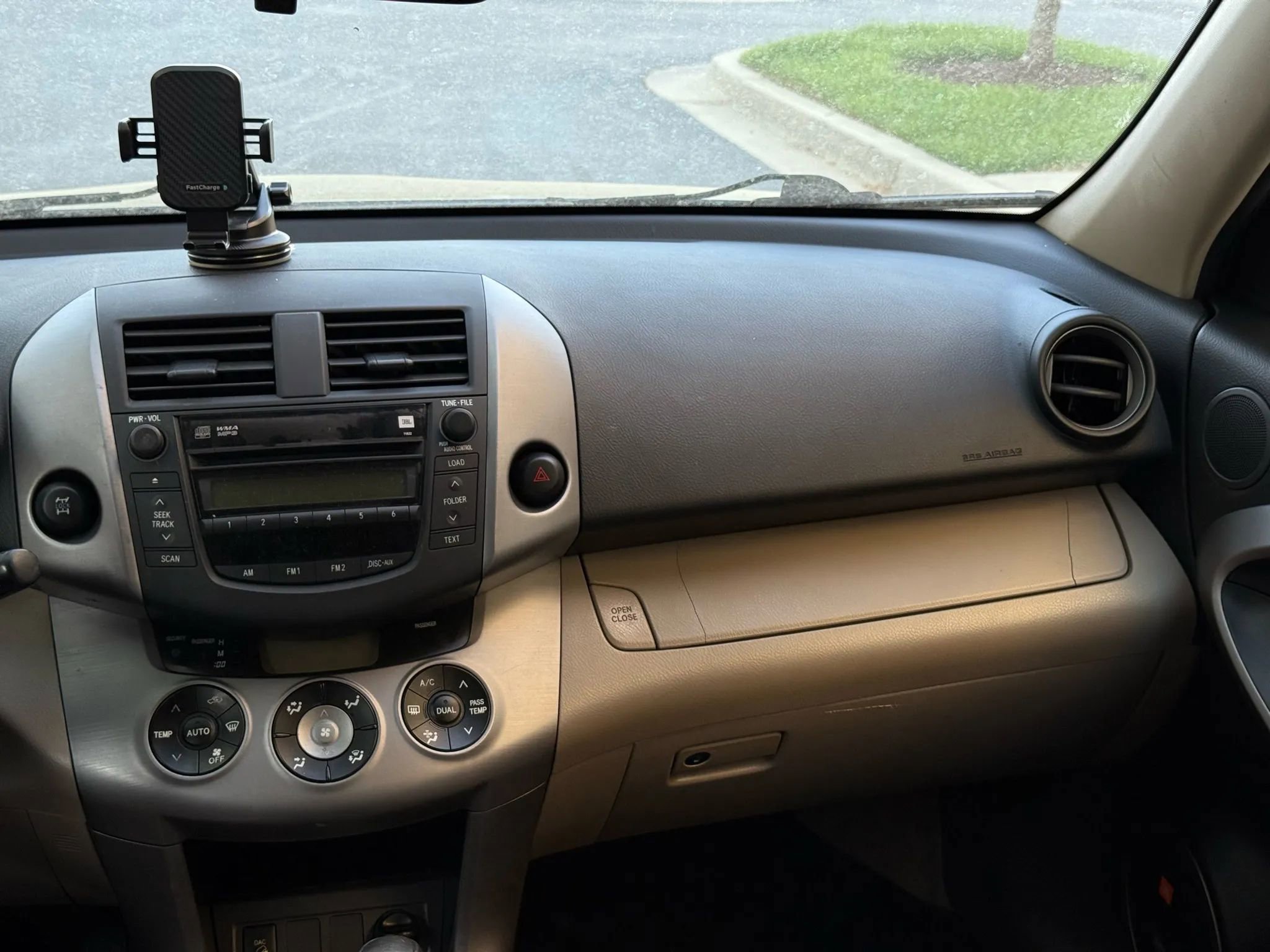 Used 2007 Toyota RAV4 Limited image 30