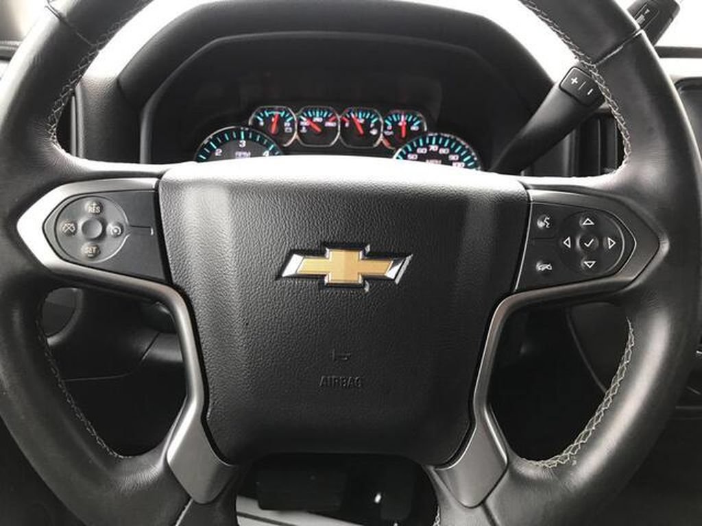 Used 2018 Chevrolet Silverado 1500 LT w/ All Star Edition AWD/4WD image 9