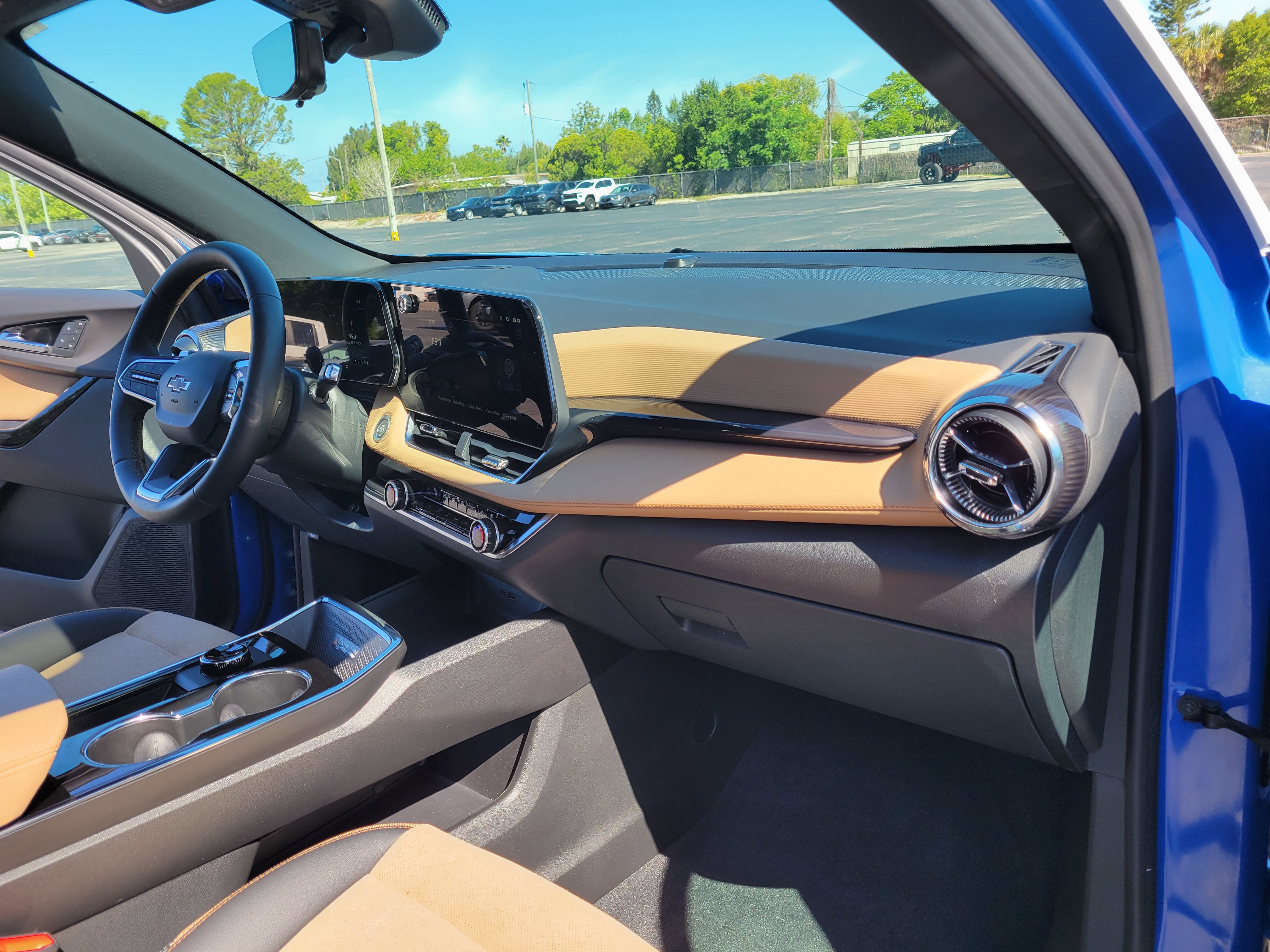 Certified 2026 Chevrolet Equinox ACTIV w/ Convenience Package III image 31