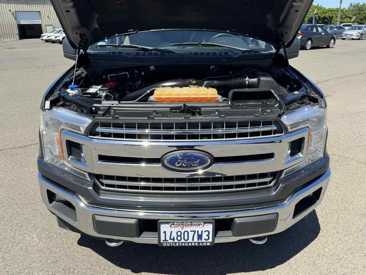 Used 2018 Ford F150 XLT w/ Equipment Group 302A Luxury AWD/4WD image 37