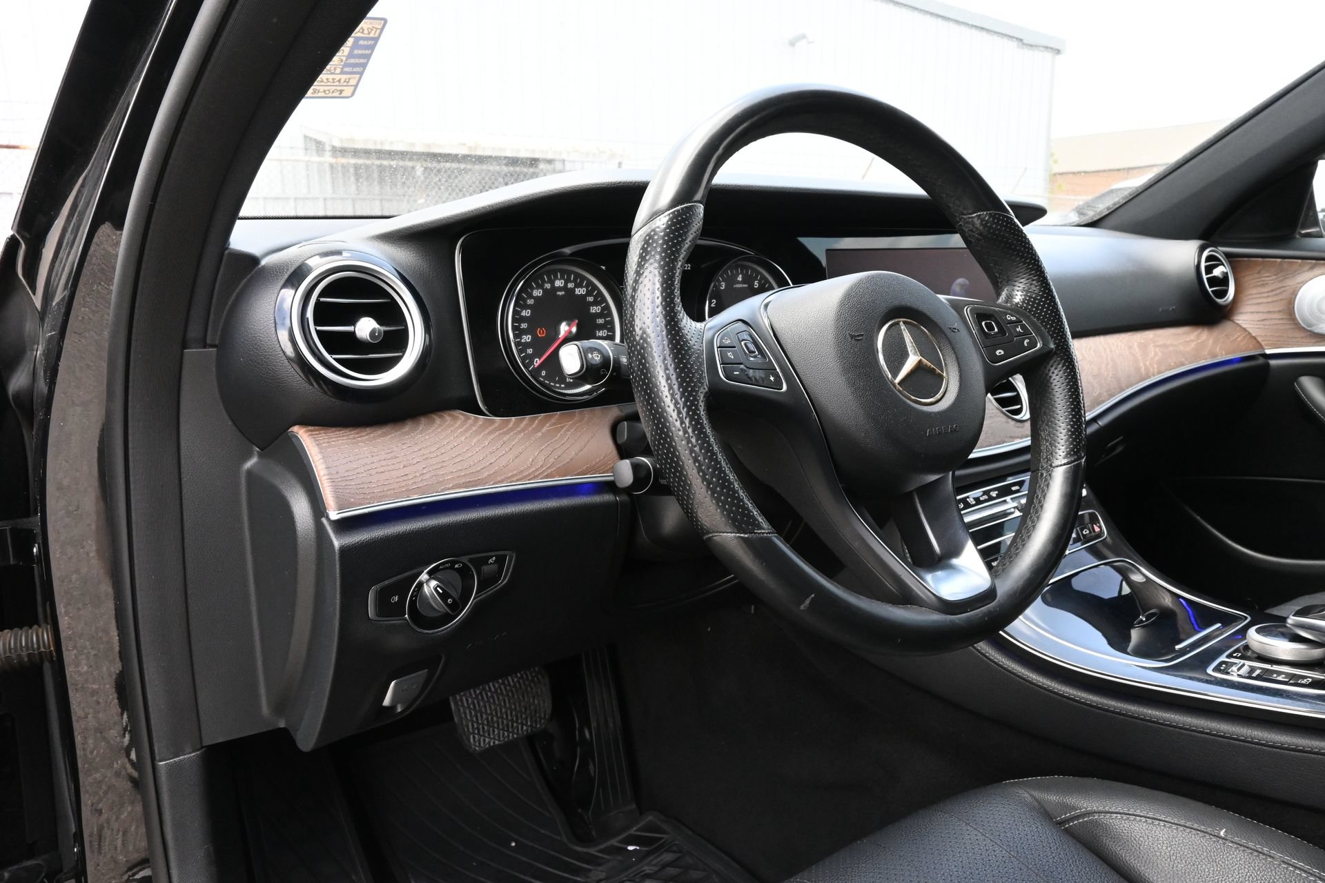 Used 2017 Mercedes-Benz E 300 image 15