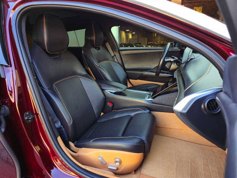 Used 2023 Lucid Air Touring AWD/4WD image 28