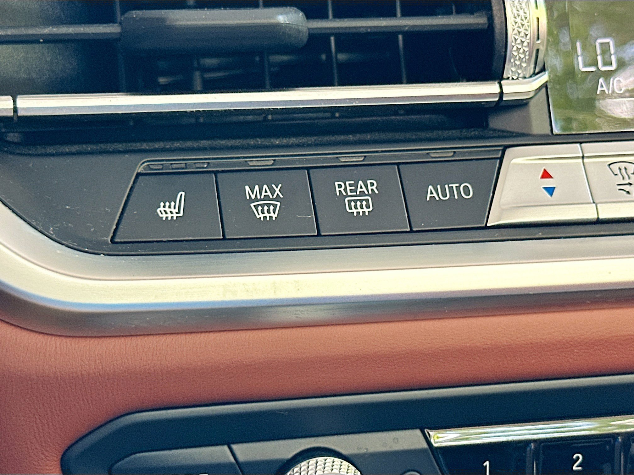 Used 2023 BMW M4 xDrive Competition w/ M Carbon Exterior Package AWD/4WD image 21