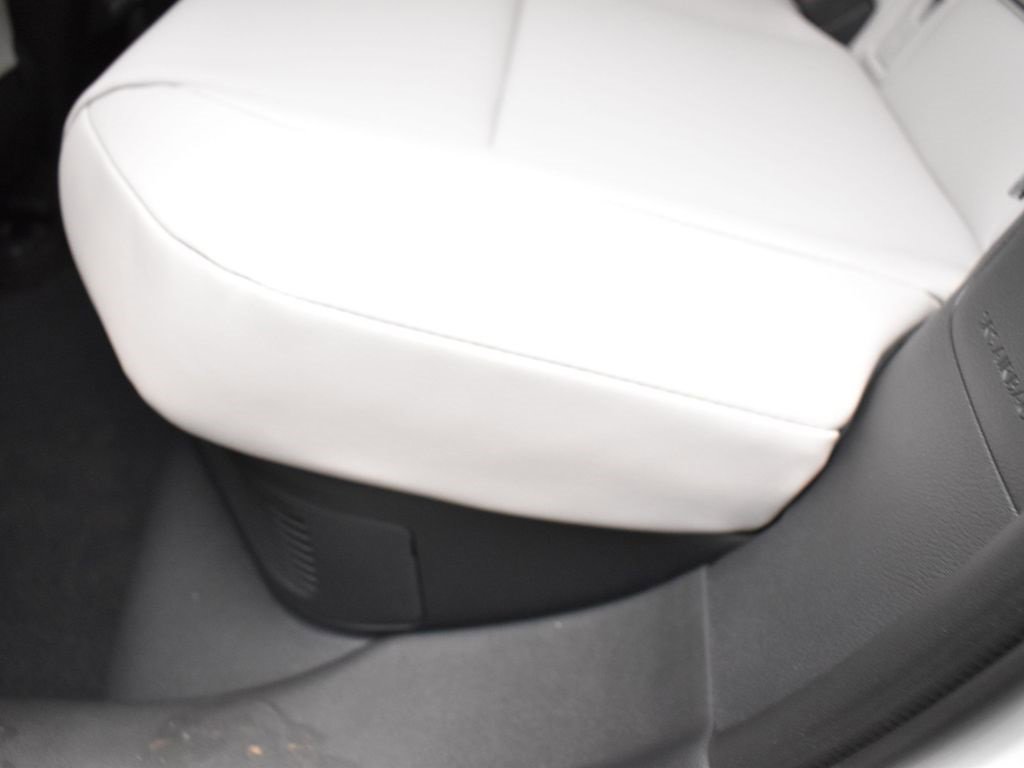 New 2025 Lexus UX 300h FWD image 27