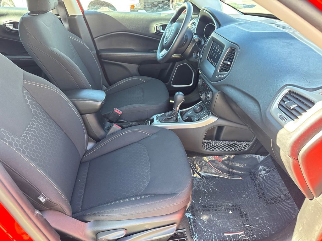 Used 2020 Jeep Compass Sport image 16