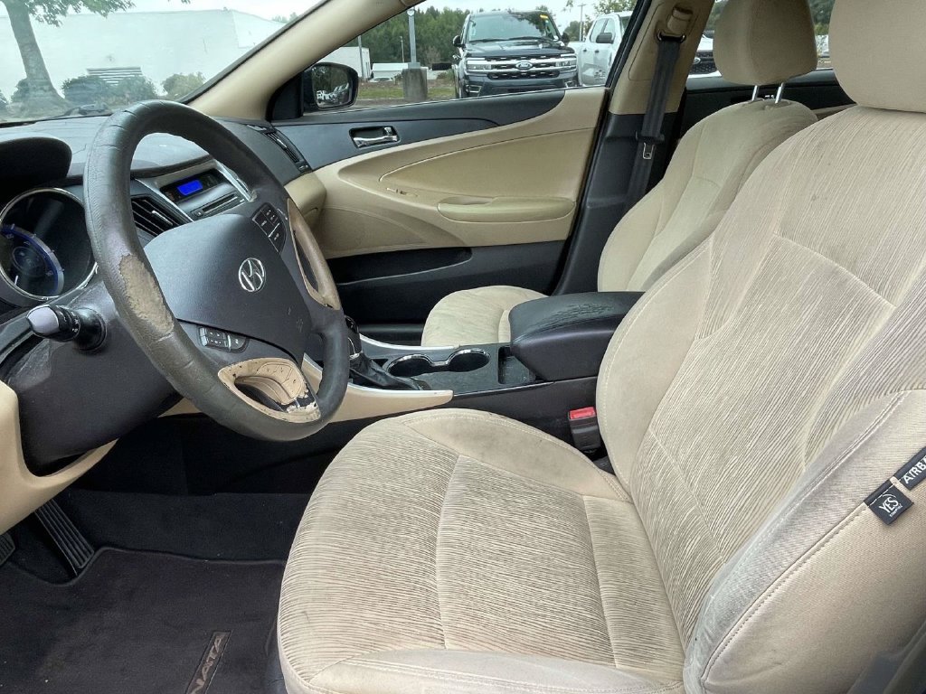 Used 2011 Hyundai Sonata GLS w/ Popular Equipment Pkg 2 FWD image 12