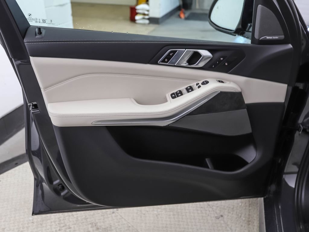 New 2026 BMW X5 xDrive40i image 9