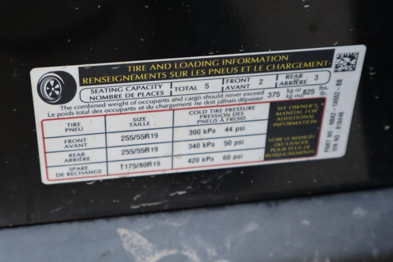 Used 2025 Land Rover Range Rover Velar Dynamic SE AWD/4WD image 30