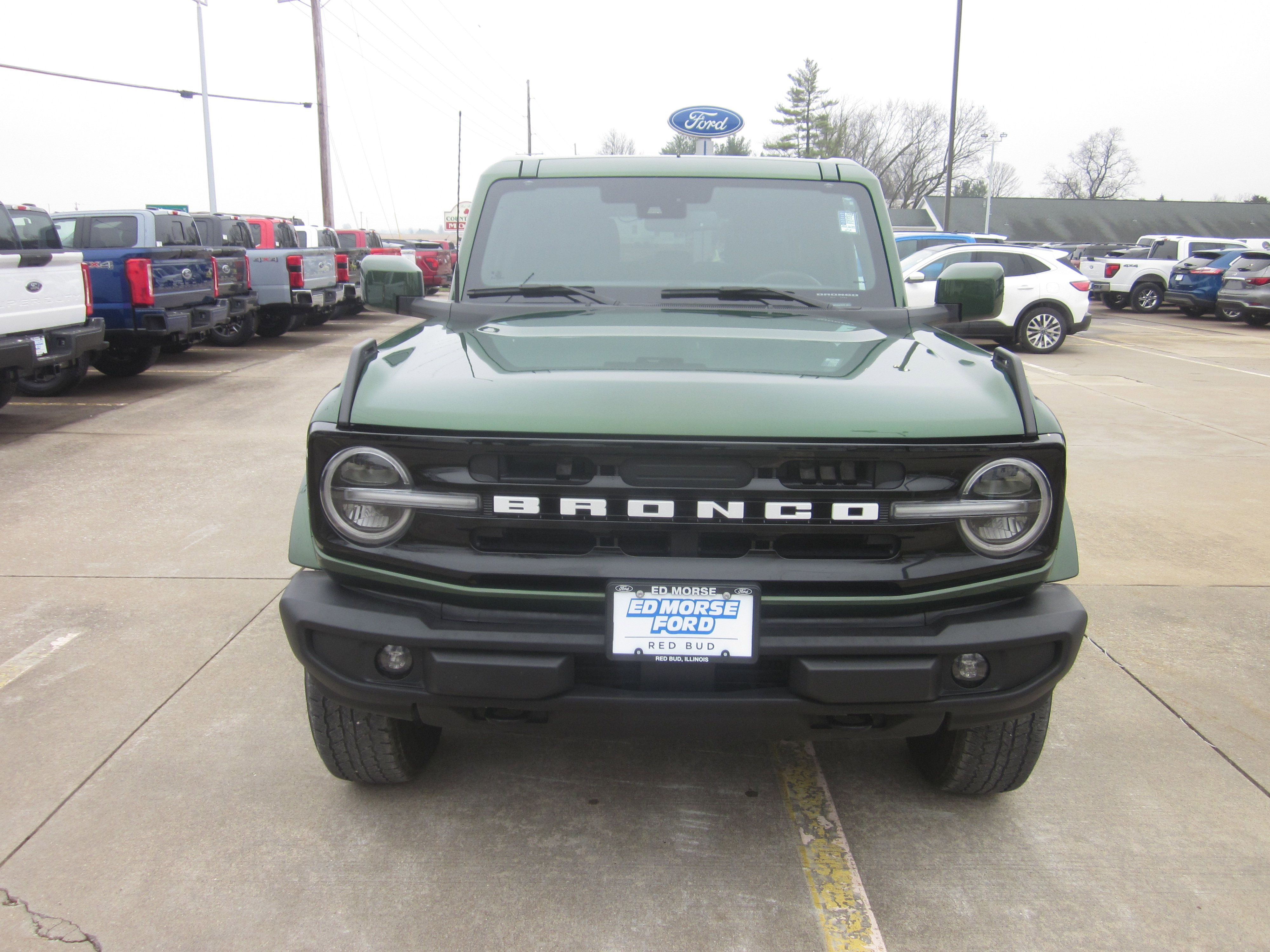Used 2025 Ford Bronco Outer Banks image 2