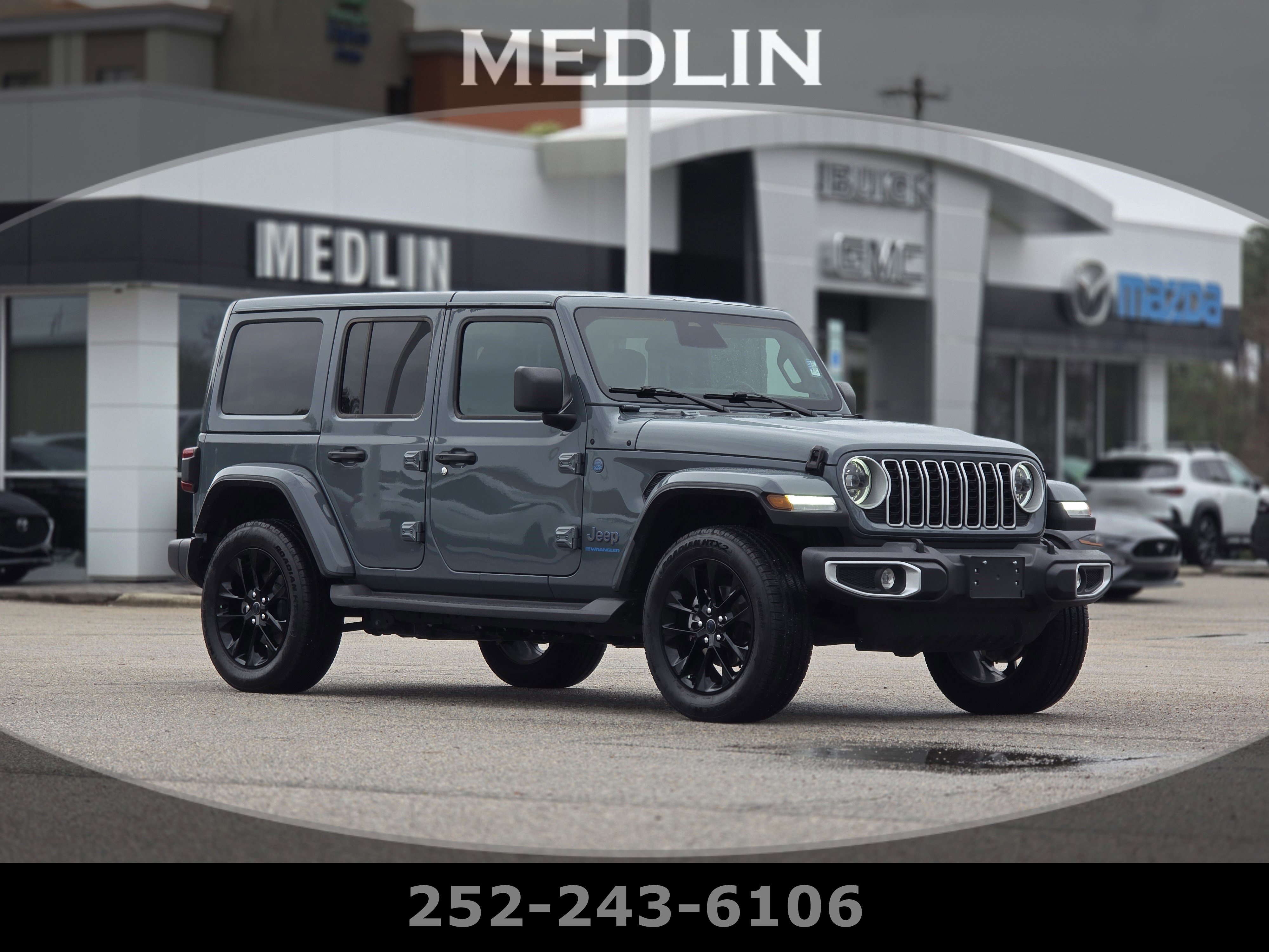 Used 2025 Jeep Wrangler Sahara image 1