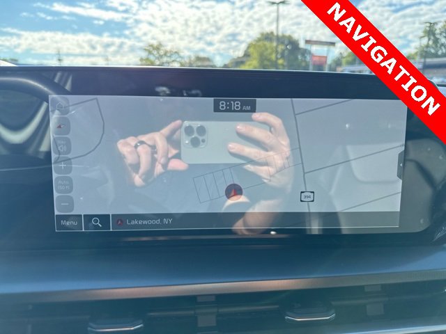 Used 2024 Kia Telluride S image 11