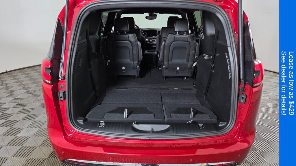 New 2026 Chrysler Pacifica Select FWD image 10