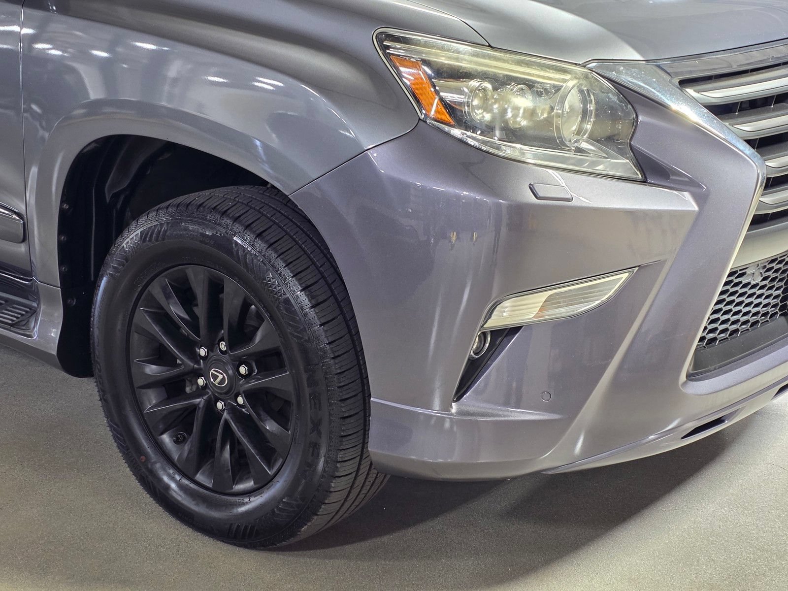 Used 2016 Lexus GX 460 w/ Premium Package AWD/4WD image 10