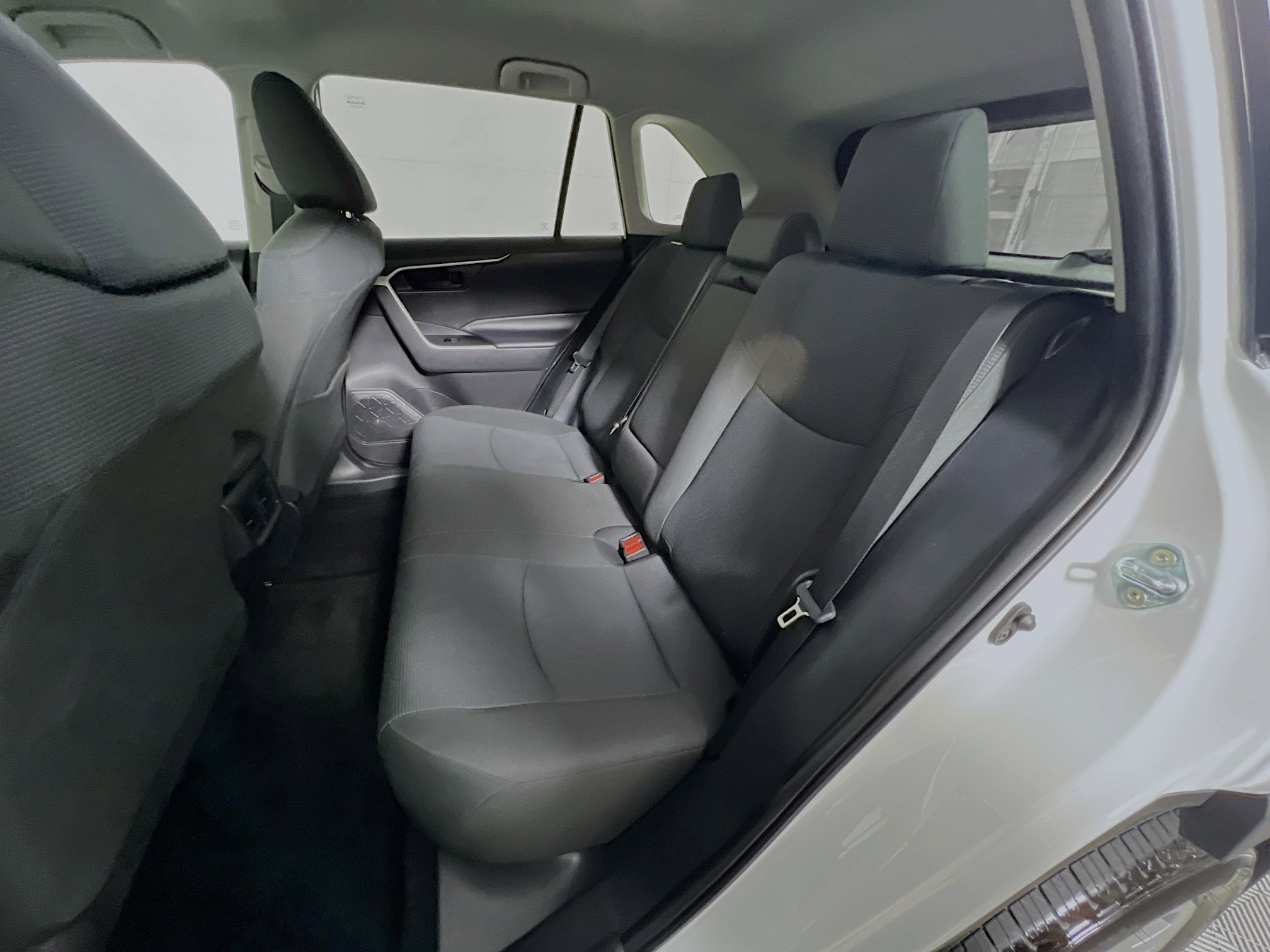 Used 2025 Toyota RAV4 LE image 29