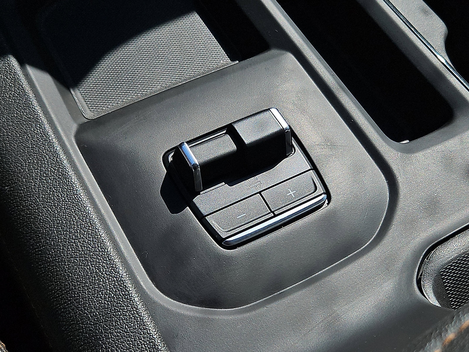 Used 2024 GMC Sierra 2500 AT4 w/ AT4 Premium Plus Package image 24