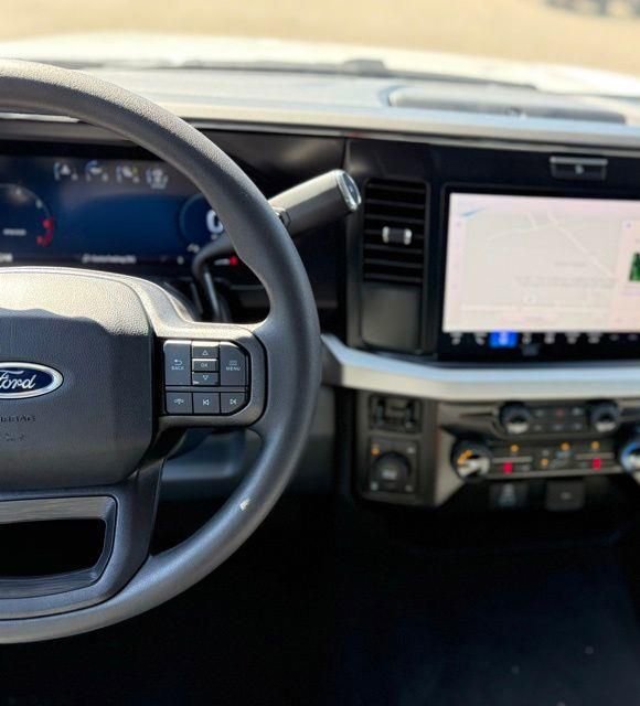 New 2026 Ford F250 XLT w/ XLT Premium Package AWD/4WD image 18