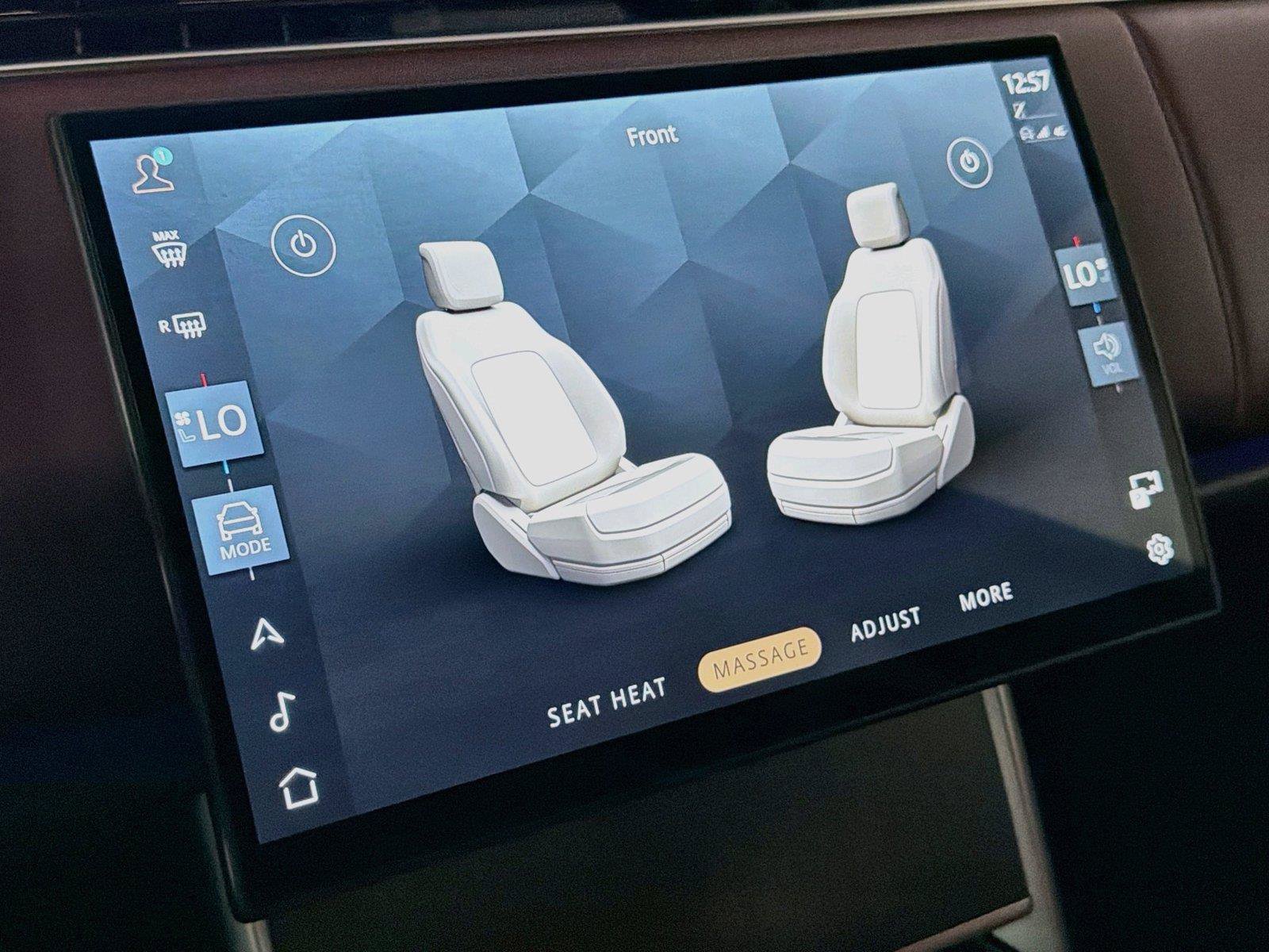 Certified 2025 Land Rover Range Rover SE AWD/4WD image 18