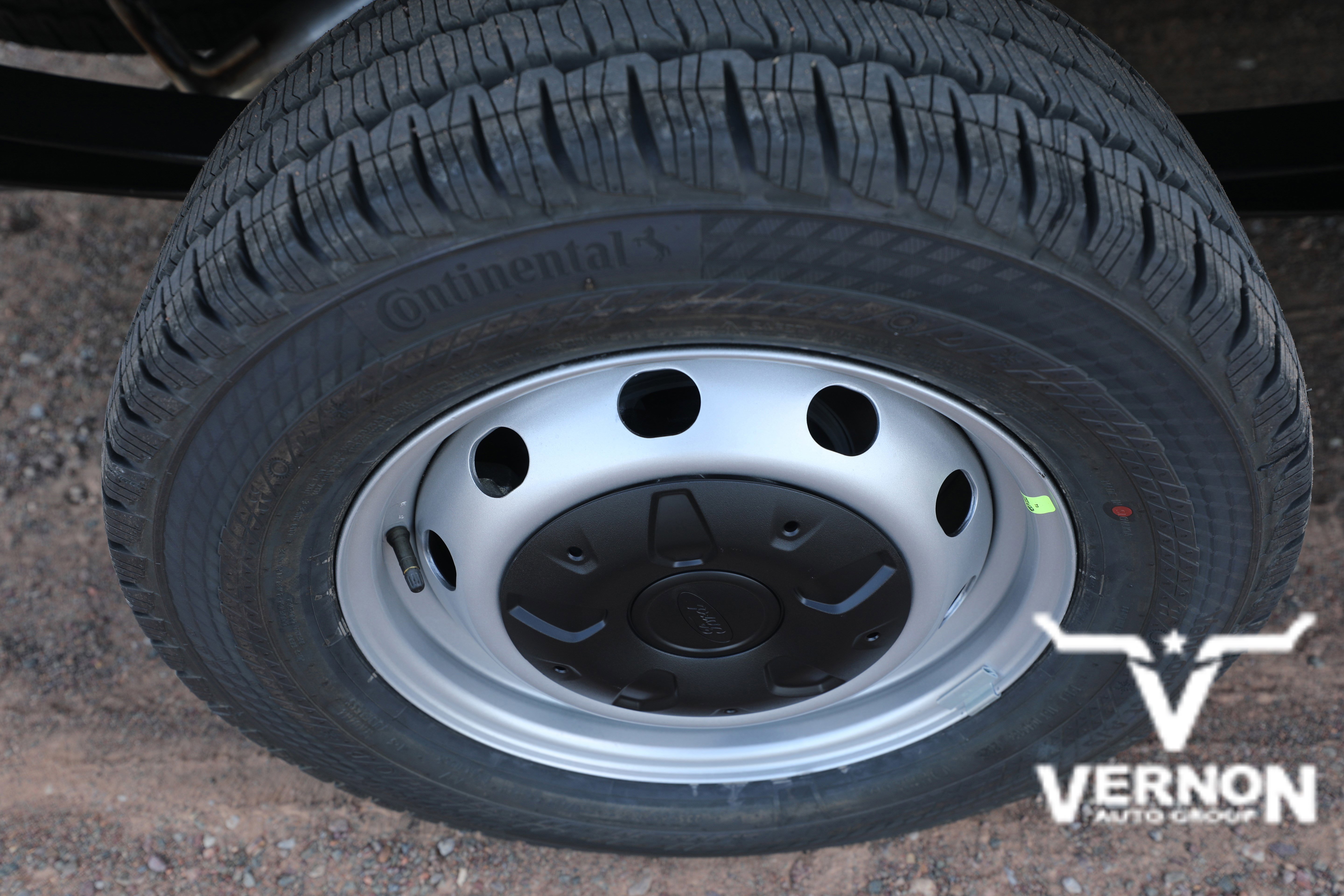 New 2025 Ford Transit 150 148 Medium Roof image 23