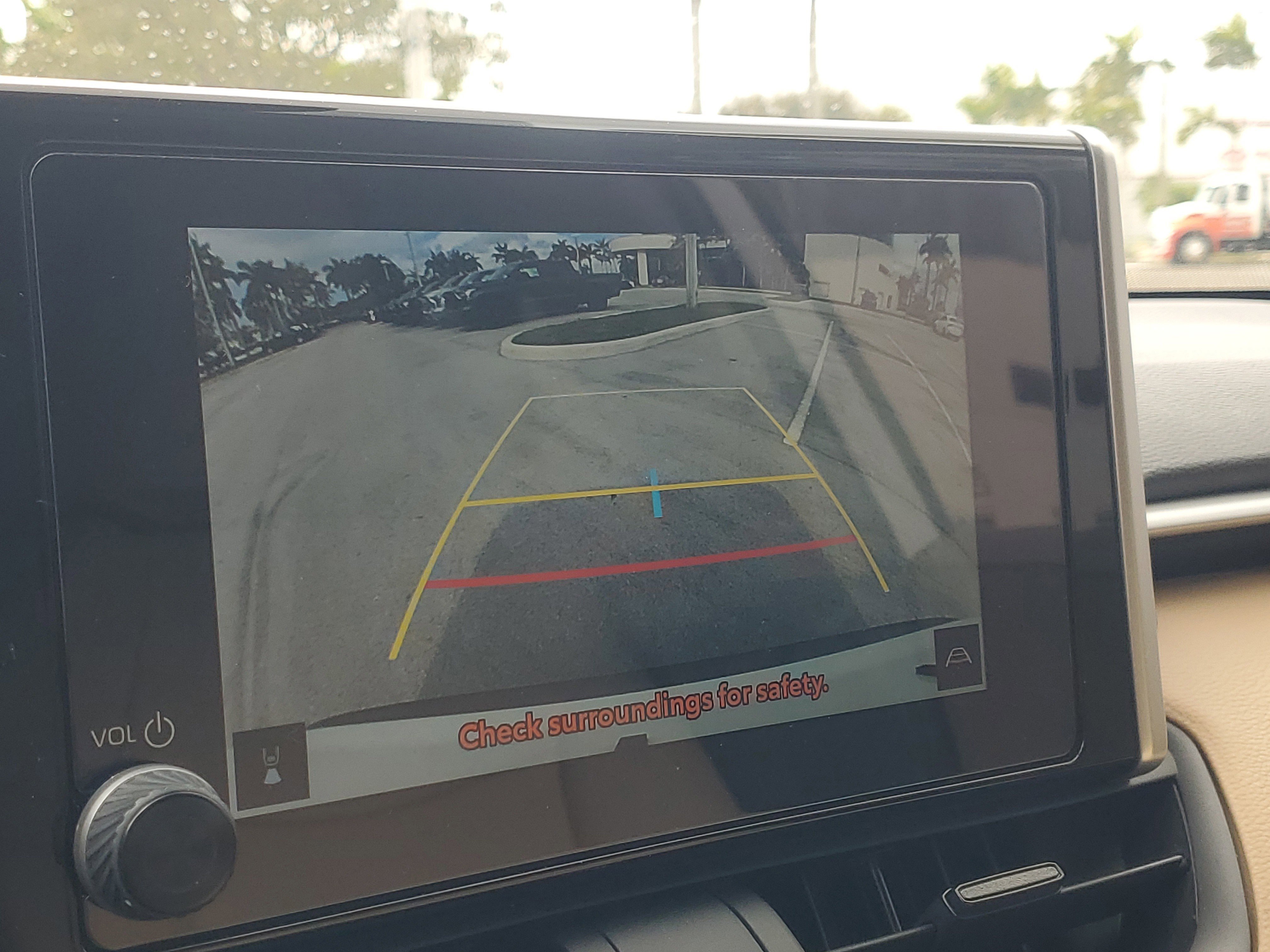 Used 2025 Toyota RAV4 XLE image 26