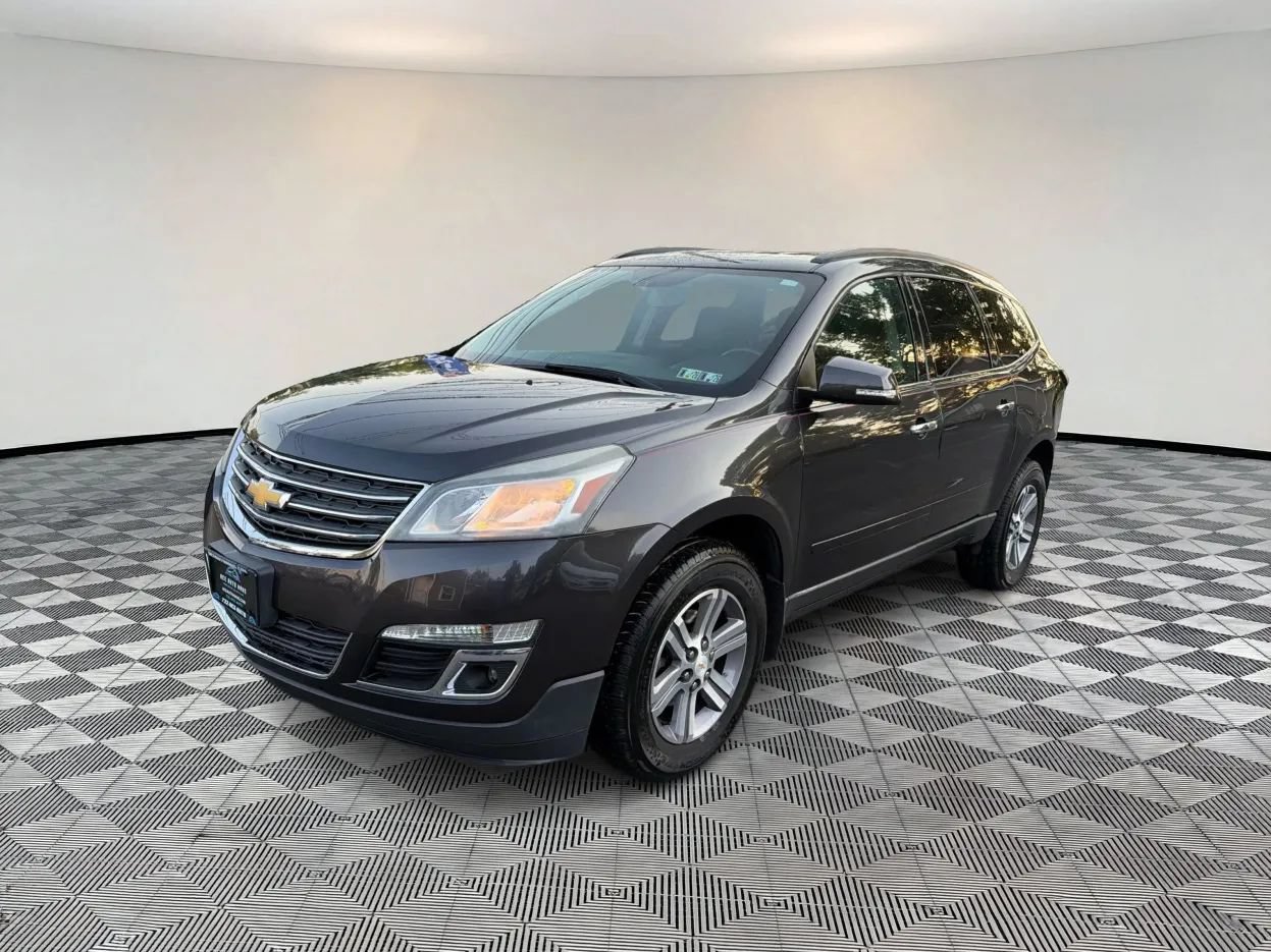 Used 2015 Chevrolet Traverse LT FWD image 3