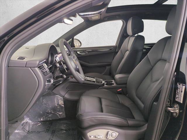 New 2026 Porsche Macan image 5